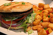 California Burger (©Foto: Martin Schmitz)